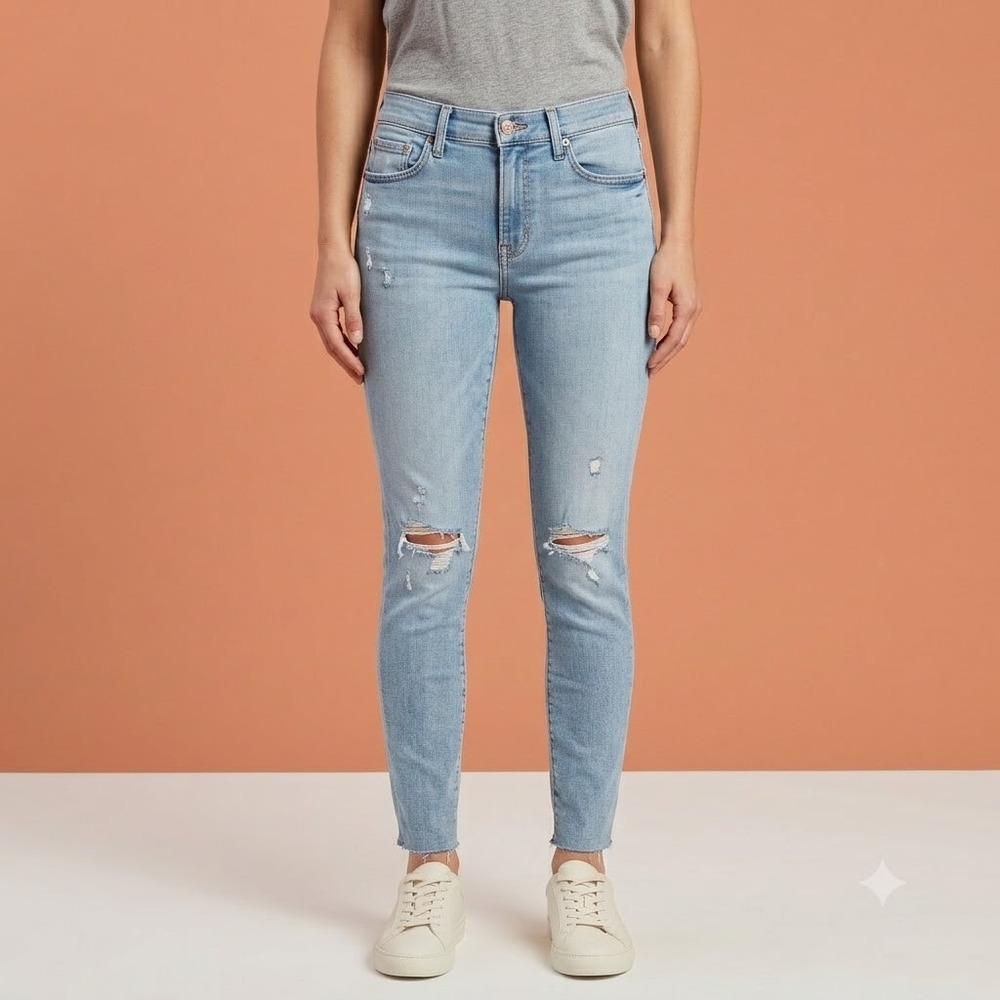 7 For All Mankind Ankle Gwenevere Skinny Jeans Size 27 Distressed EUC